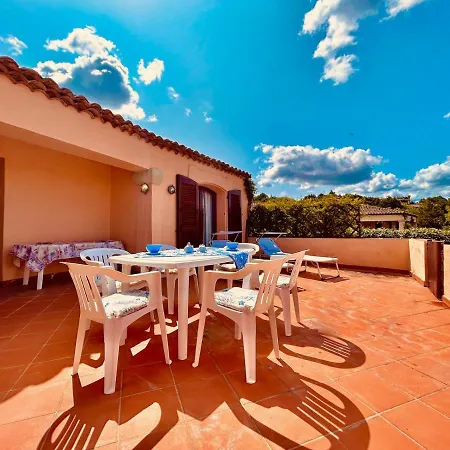 Sweet Homes Pool Apartmán Baia Sardinia
